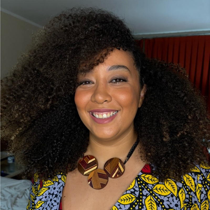 Juliana Araújo - promovido para Head of Product